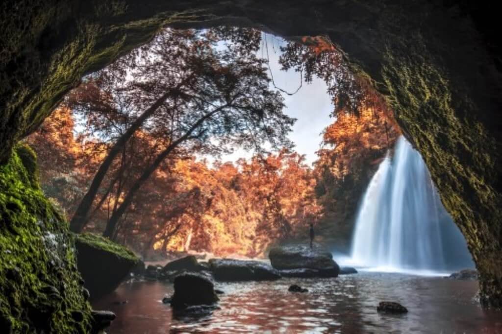 Wasserfall – Zusatzlehren Wasserfall - Zusatzlehren nach AUNDA healing